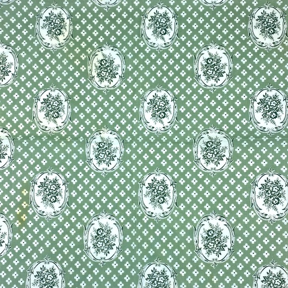 Women’s Handkerchiefs Set Of 2 - Picture 4 of 6